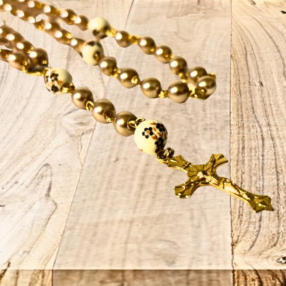 Champagne Glass And Porcelain Beaded Holy Rosary - Picture 3 of 3